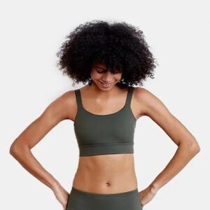 ADAY Sports Bra Womens Lighten Up Shadow Army Green Moss Square Neck V Back